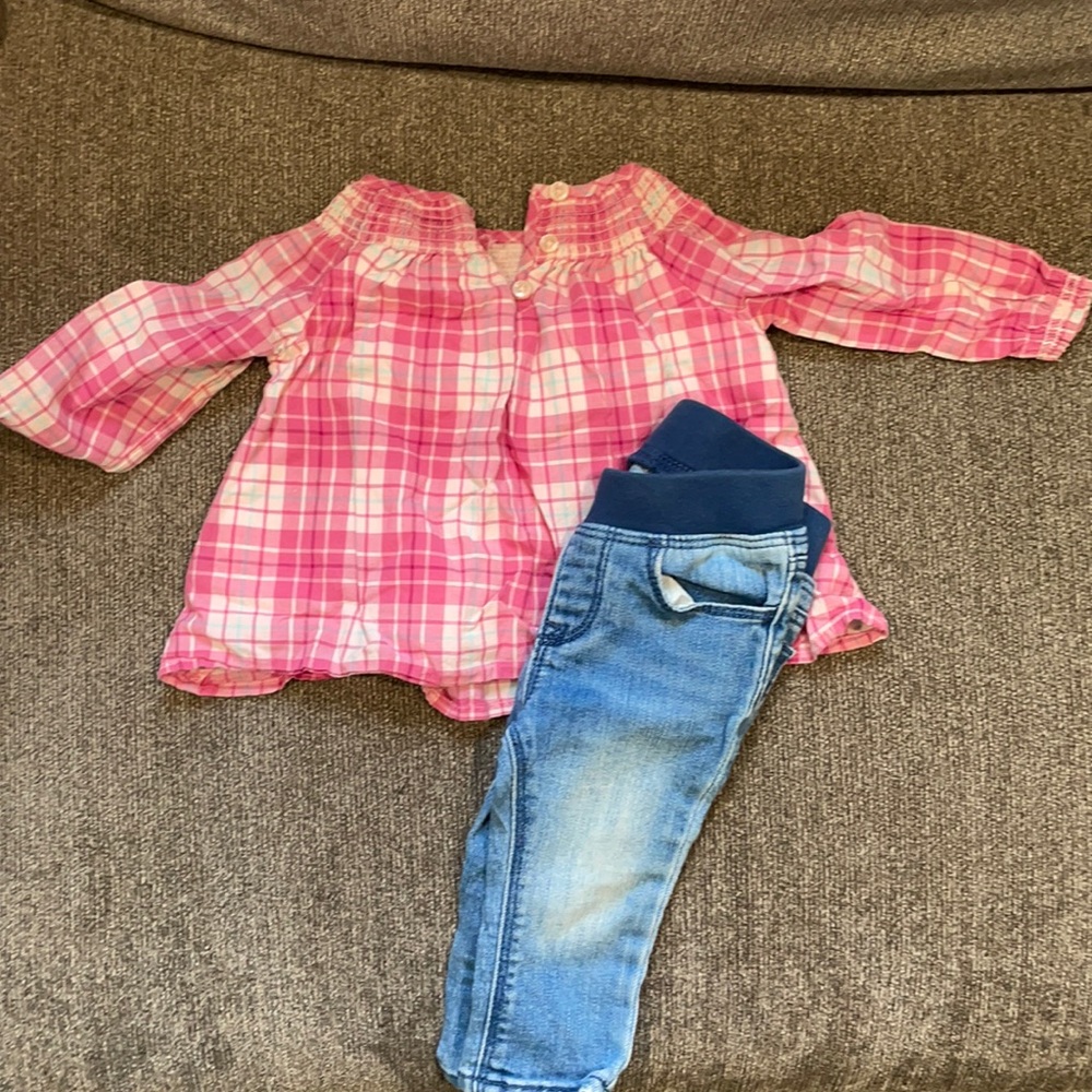 Baby gap 2 piece outfit 6-12m